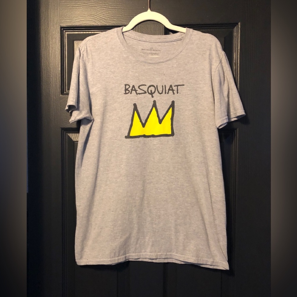 Men’s Basquiat Crown Graphic Tee - Light Gray with Yellow
Size M
EUC